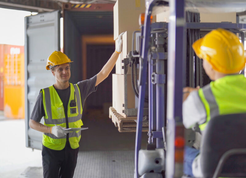 Amazon mozo de almacen